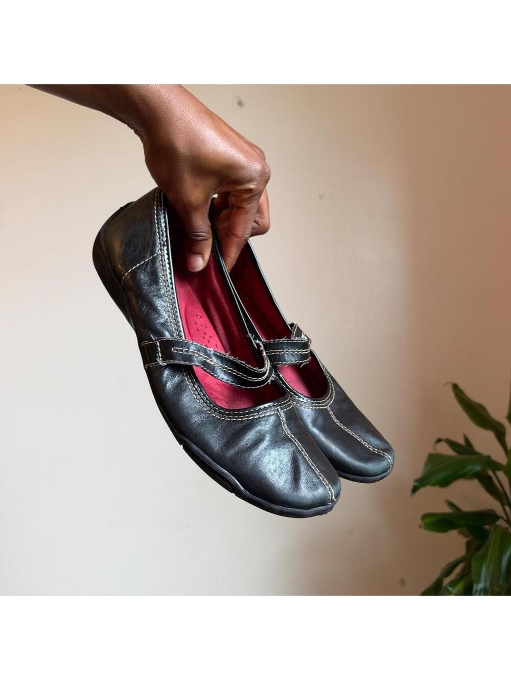 Y2K Naturalizer Black Leather Mary Jane ballet Flats Contrast Stitching US 9